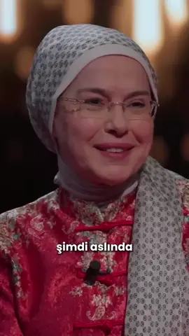 A post by @gokhanncinar on TikTok caption: “Cinsellik normalleşirse ne değişecek?” #ayşeduman #katarsis #gökhançınar