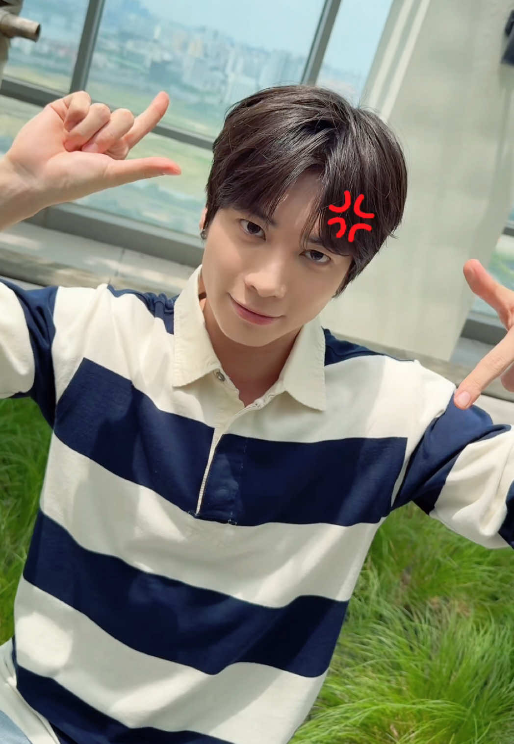 A post by @txt.bighitent on TikTok caption: 짜증내지망💢
