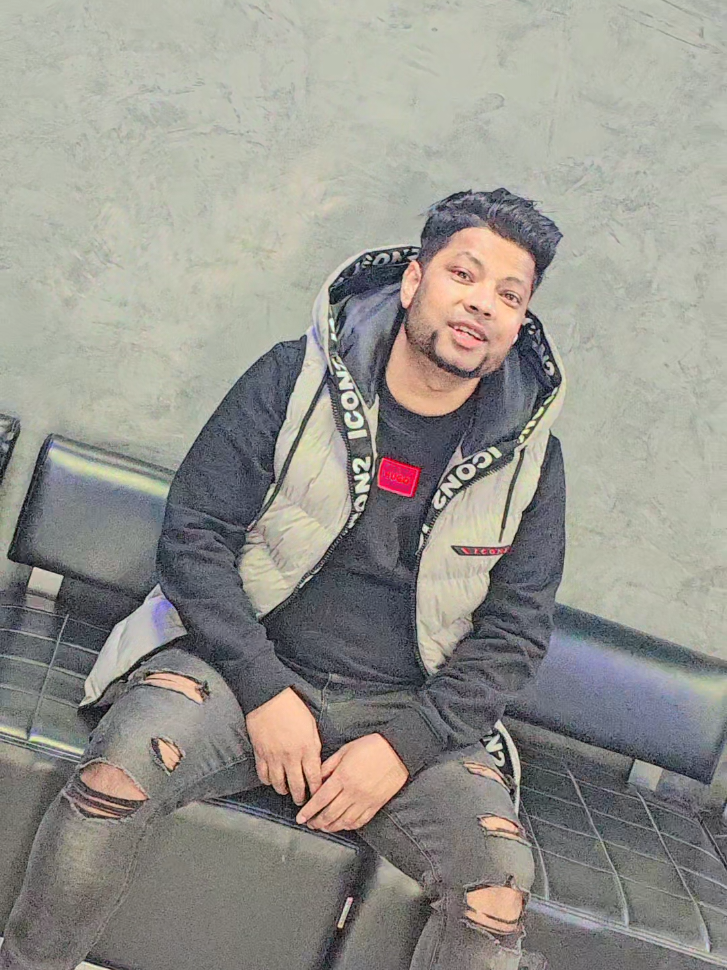 A post by @kaz_official on TikTok caption: by the way I'm not on pirit! single life is better just like the lyrics!! #foryou #foryoupage #saudiarabia #tranding #bdtiktokofficial #uae #kaz_official #sylhet #bangladesh #viral #uae #qatar #dhaka 