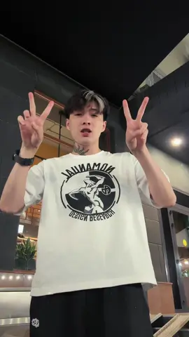 A post by @ten_yujin on TikTok caption: 🤫