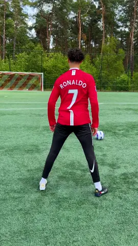 A post by @oussifooty on TikTok caption: No point for a wall💀 #football #soccer #ronaldo 