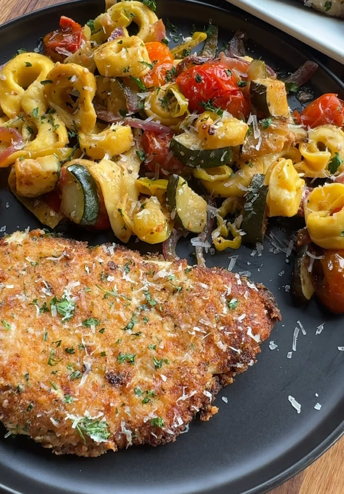 A post by @cookinginthemidwest on TikTok caption: Full week of dinners for my family of 4 1/2! Let me know which recipes you want to see first!  #dinner #dinnerideas #mealideas #easydinners #easyrecipes 