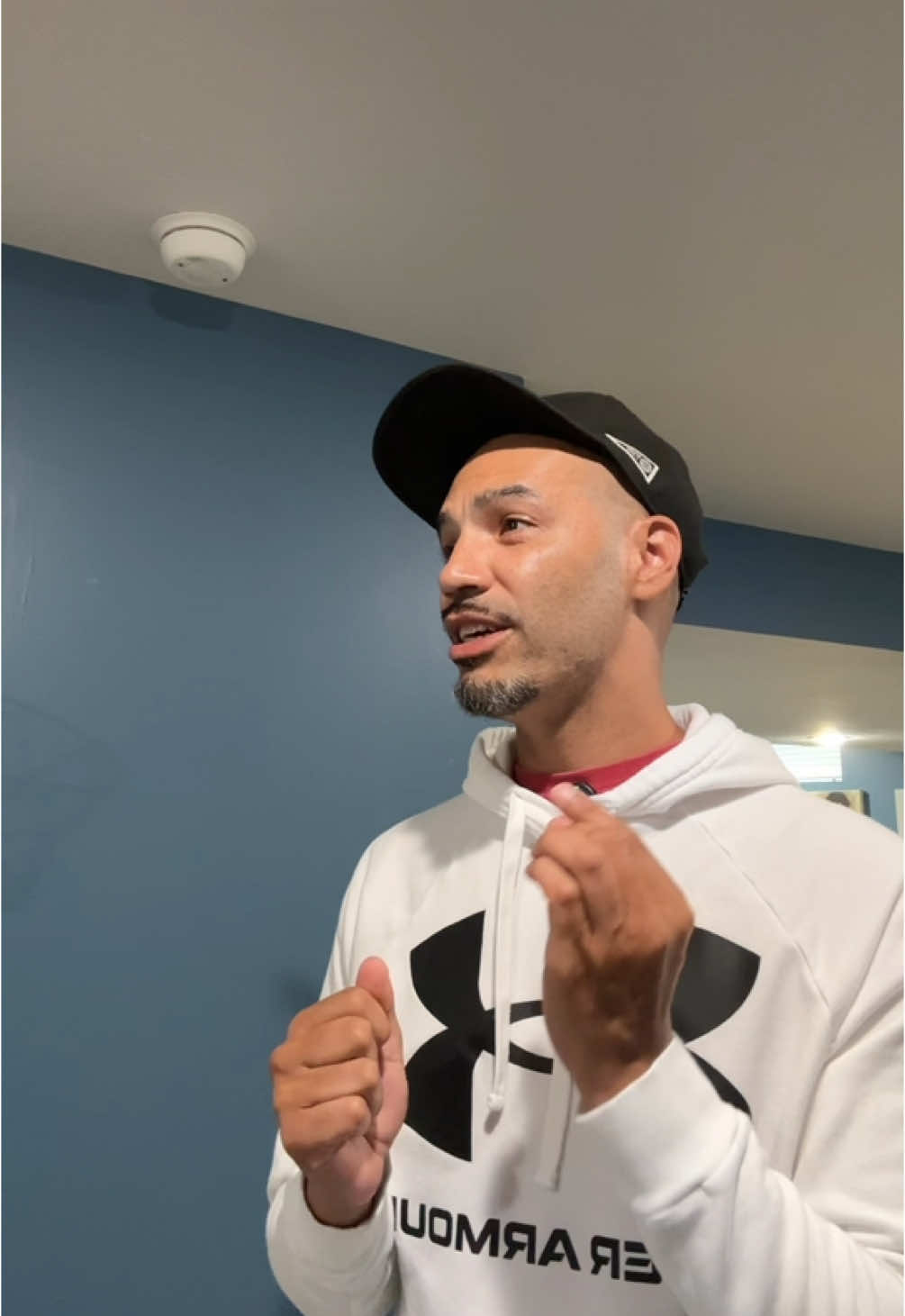 A post by @jasonbankscomedy on TikTok caption: Short attention span 