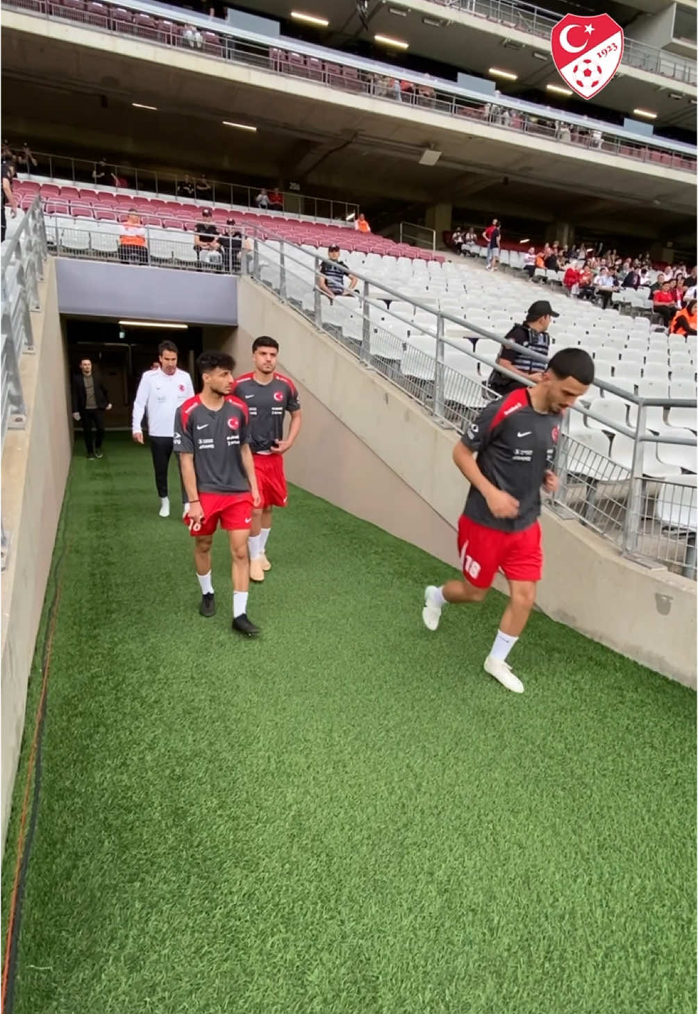 A post by @millitakimlar on TikTok caption: Hazırız! 🇹🇷 #BizimÇocuklar | #TURALB