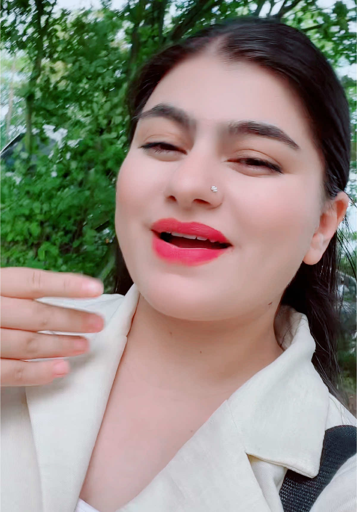 A post by @deljansla on TikTok caption: #❤️🌹❤️ #غفرين 
