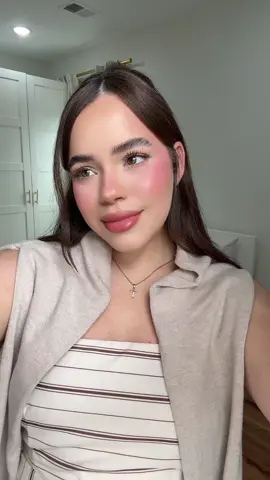 A post by @yelenacapellan_ on TikTok