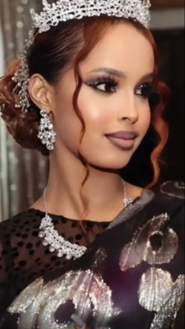 A post by @najmanashaad010 on TikTok caption: Ilahay wax kudhiba kuma tuso gabdh somaliyed ba tahay marna dhigeyga ah xalad walba wan kula daremaya hooyo adag o karti badan batahay huno duco iyo garab istagba Diyar ban kula nahay ilahay haysku kin dayo adiyo uwaadkagaba 👸🥰 @𝐇𝐮𝐝𝐚 𝐒𝐚𝐥𝐚𝐡 𝐎𝐦𝐚𝐫 ꨄ 