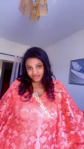 A post by @bintakare380 on TikTok caption: #bintakare #odioura #soninkara🇸🇳🇲🇱🇲🇷🇬🇲🇬🇳 #flypシ 