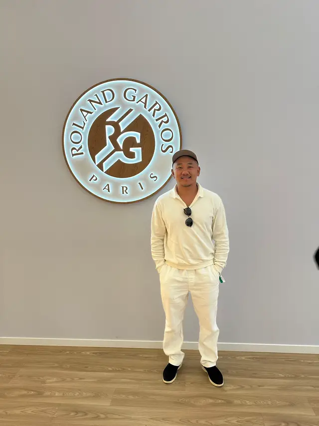 A post by @abregefrere on TikTok caption: Bravo @Alcaraz 🙌 Temps gagné @Roland-Garros 2025 ☕️