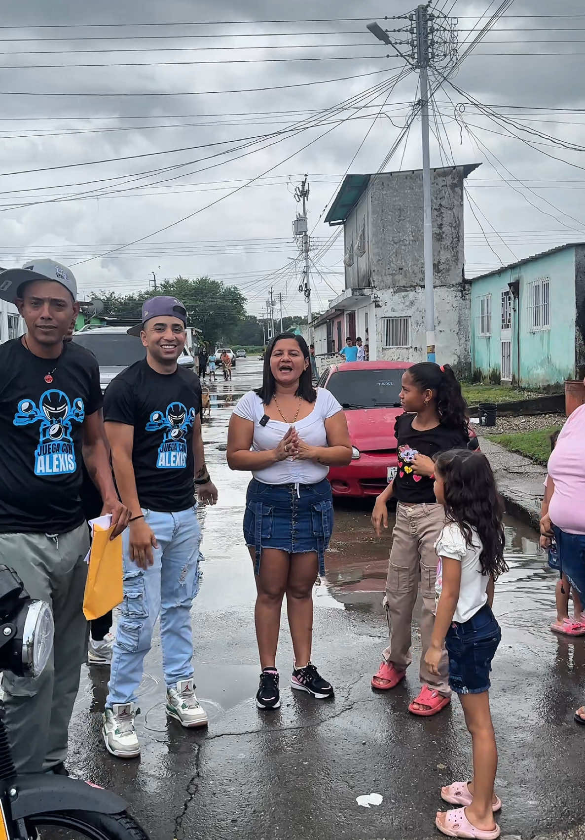 A post by @alexisvargass__ on TikTok caption: El que no juega no gana!🥺🙏🏼 #bendiciones #ayudas #viral 