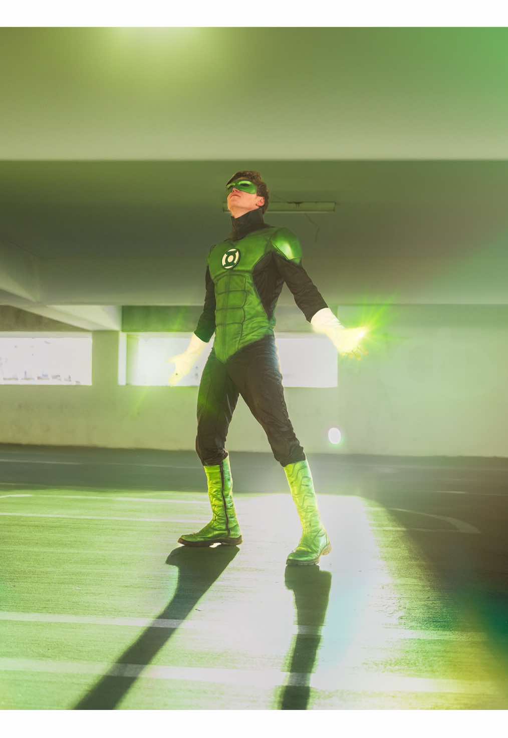 A post by @alex.stemp on TikTok caption: Green lantern trades me his fit… Results are pinned 📍 to my profile. #FitSwap with @Raymond Weijland  #cosplay #marvel