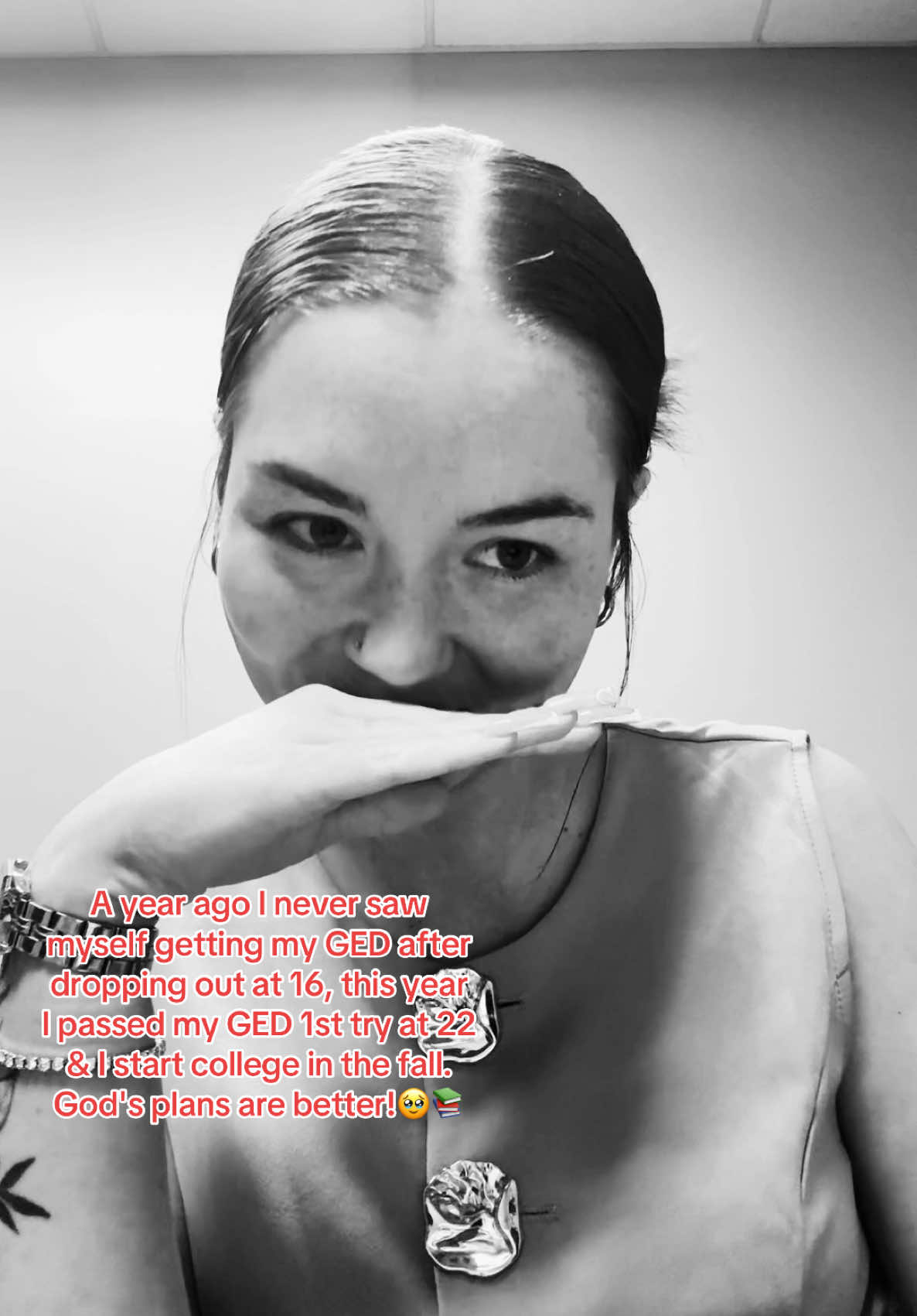 A post by @tiffanynicolewhite on TikTok caption: College decision announcement coming soon. ACCEPTED!!!!🥹🙌🏼📚 Where y'all think I'm going??