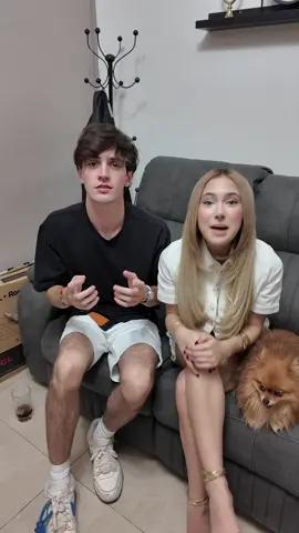 A post by @odalysanddafnne on TikTok caption: #fyp 