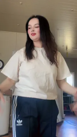 A post by @rijalsumana27 on TikTok caption: Rahar kati Kari pirai pirma jindagi karimaile dinnaki #