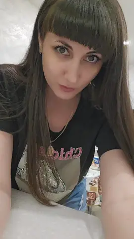 A post by @lenoschka2411 on TikTok caption: #шансон #врек 