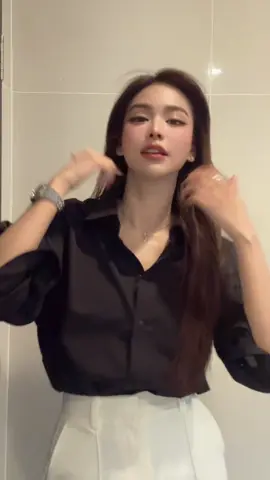 A post by @engfa32 on TikTok caption: #อิงฟ้าวราหะ #อิงฟ้ามหาชน #EngfaWaraha 