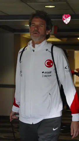A post by @millitakimlar on TikTok caption: Amerika Birleşik Devletleri'ndeki ikinci hazırlık maçında 2026 FIFA Dünya Kupası'nın ev sahiplerinden Meksika ile karşılaşacak A Millî Takımımız, müsabakanın oynanacağı Kuzey Carolina eyaletinin Raleigh şehrine geldi.