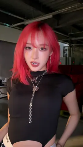 A post by @aespa_official on TikTok caption: ʞɹoʍ ʎʇɹıp #aespa #æspa #에스파 #GISELLE #지젤 #DirtyWork #aespaDirtyWork