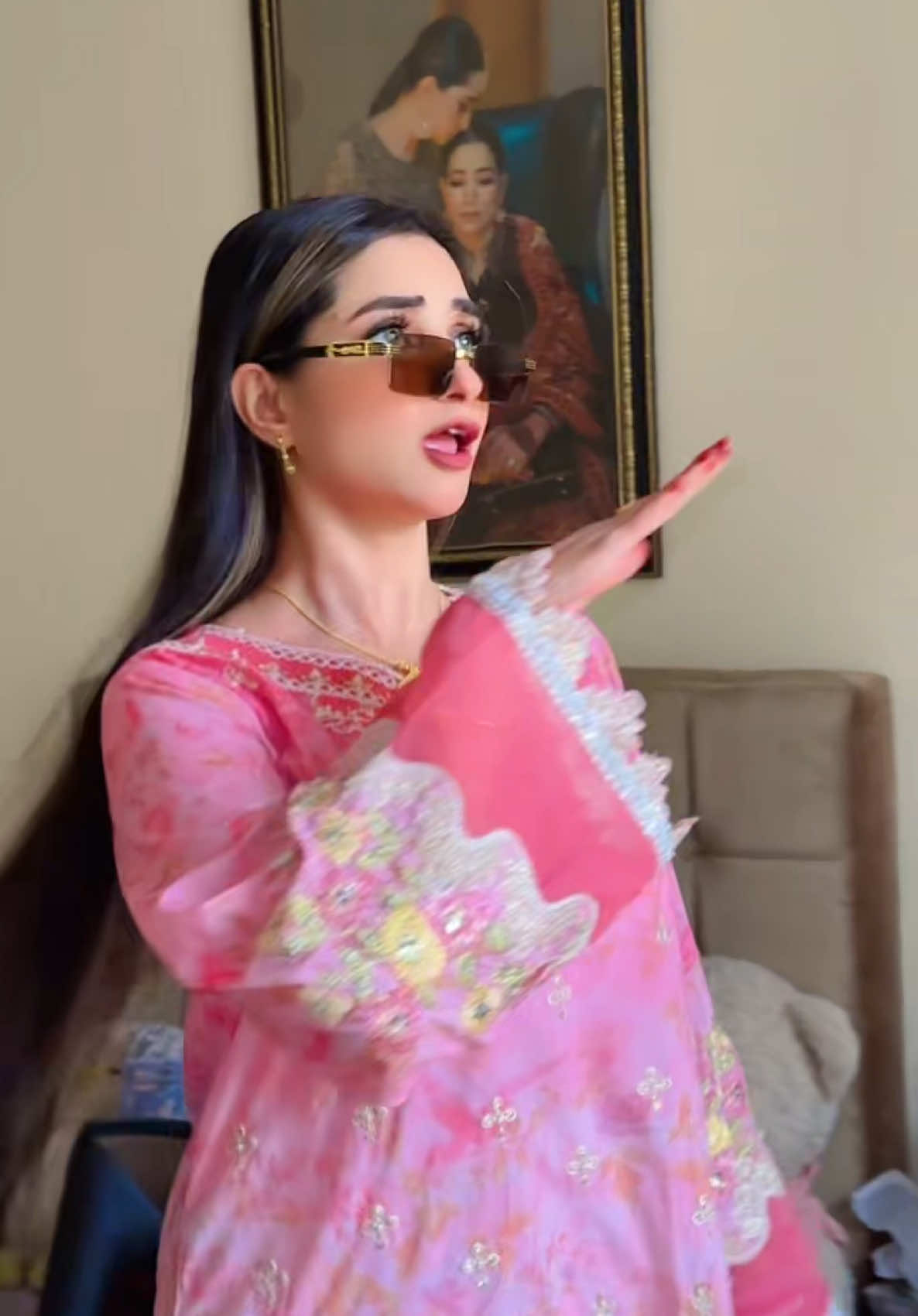 A post by @wardamalik94 on TikTok caption: Aj ka dress look..😍🧚🏻‍♀️🥰##wardamalik94