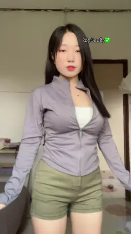 A post by @emma10355 on TikTok caption: #pacuayang #Emma #ເຕັ້ນ ໂສ້ງພ້ອມສົ່ງເດີ@One  shop 👗Emma 