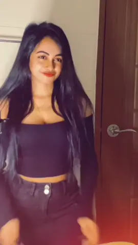 A post by @rashii508 on TikTok caption: අම්මෝ අම් අම් අම්මෝ😒#ම්ම්ම්ම්ම්____________________☛ 