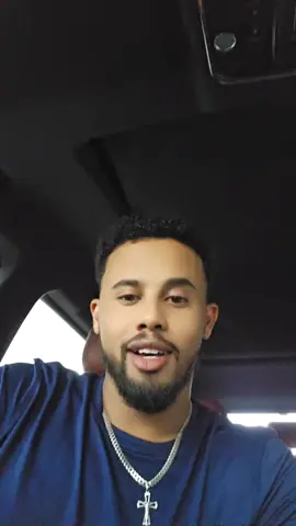 A post by @1birrr on TikTok caption: #Stitch with @ፈይሰል🍒  አድቡ 🤔