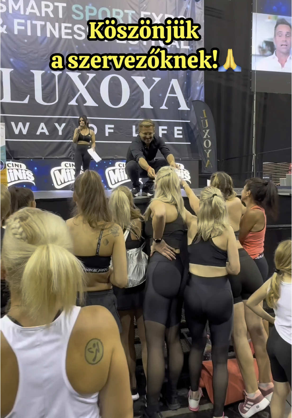 A post by @jakob.zoli on TikTok caption: Az igazi siker az, amikor a márkánk nemcsak jelen van, hanem formálja is az eseményeket.💪 Jó érzés, hogy a Luxoyával mi vagyunk a legnagyobb sport-kiállítás fő szponzora.🙏 @Luxoya Életmód #tulajdonos #luxoyawayoflife 