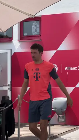 A post by @esmuellert on TikTok caption: I love to play this game ⚽️ #football #esmuellert #fcbayern #clubworldcup 