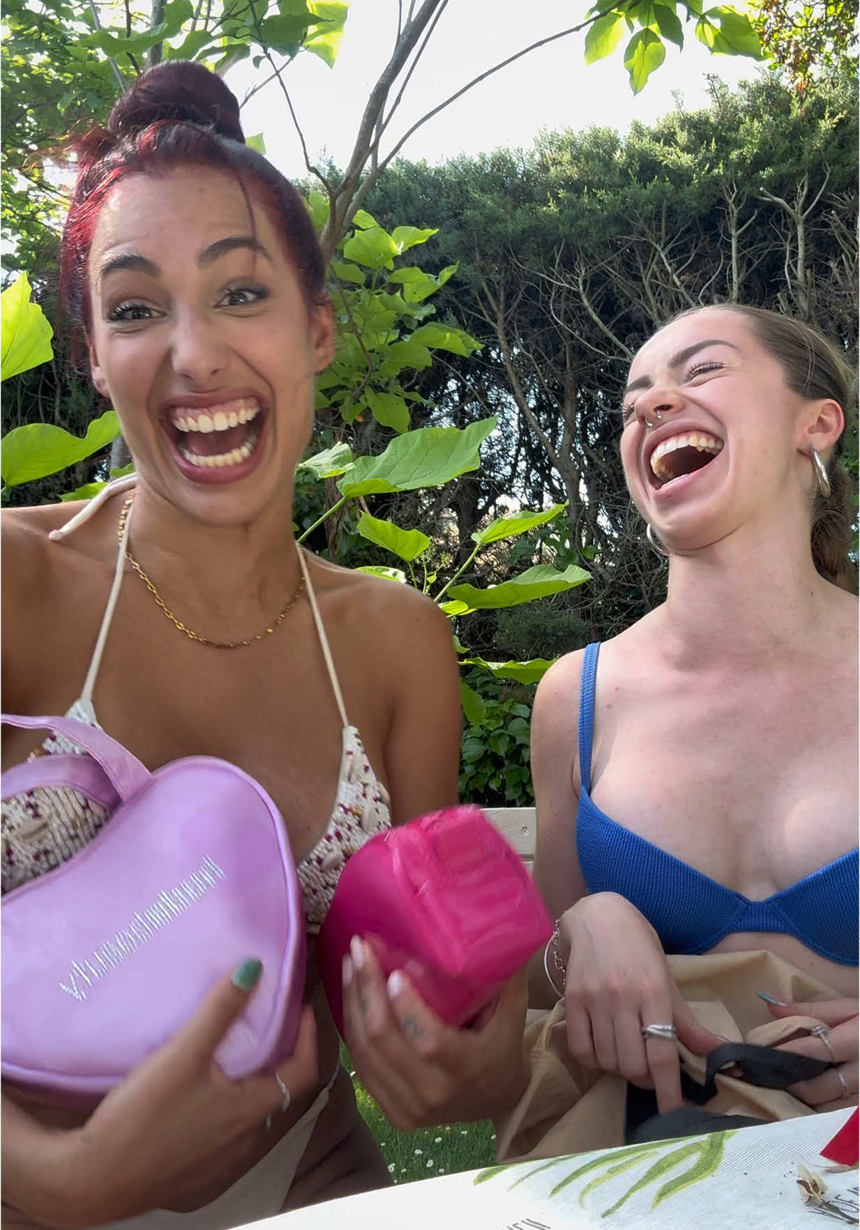 A post by @siiara_ on TikTok caption: Su reacción del final🩷🫶🏻 @MELISSA Elly 🌺 