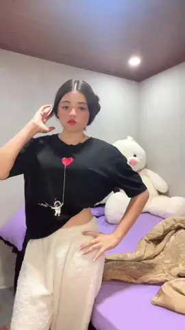 A post by @miflaca044 on TikTok caption: 🫣
