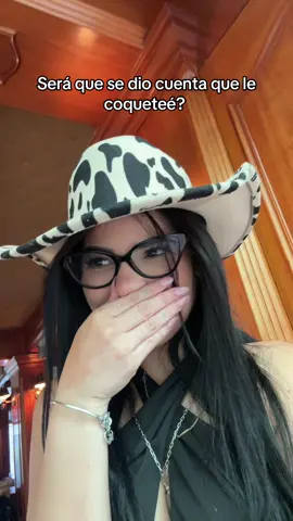 A post by @marianamiamorch on TikTok caption: Yo creo que sí se dio cuenta 