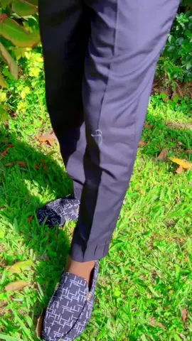 A post by @funny_mado5 on TikTok caption: #madomaniaj15 #madoairportpickup #foruyou #fyppppp #uganda #worldwide 