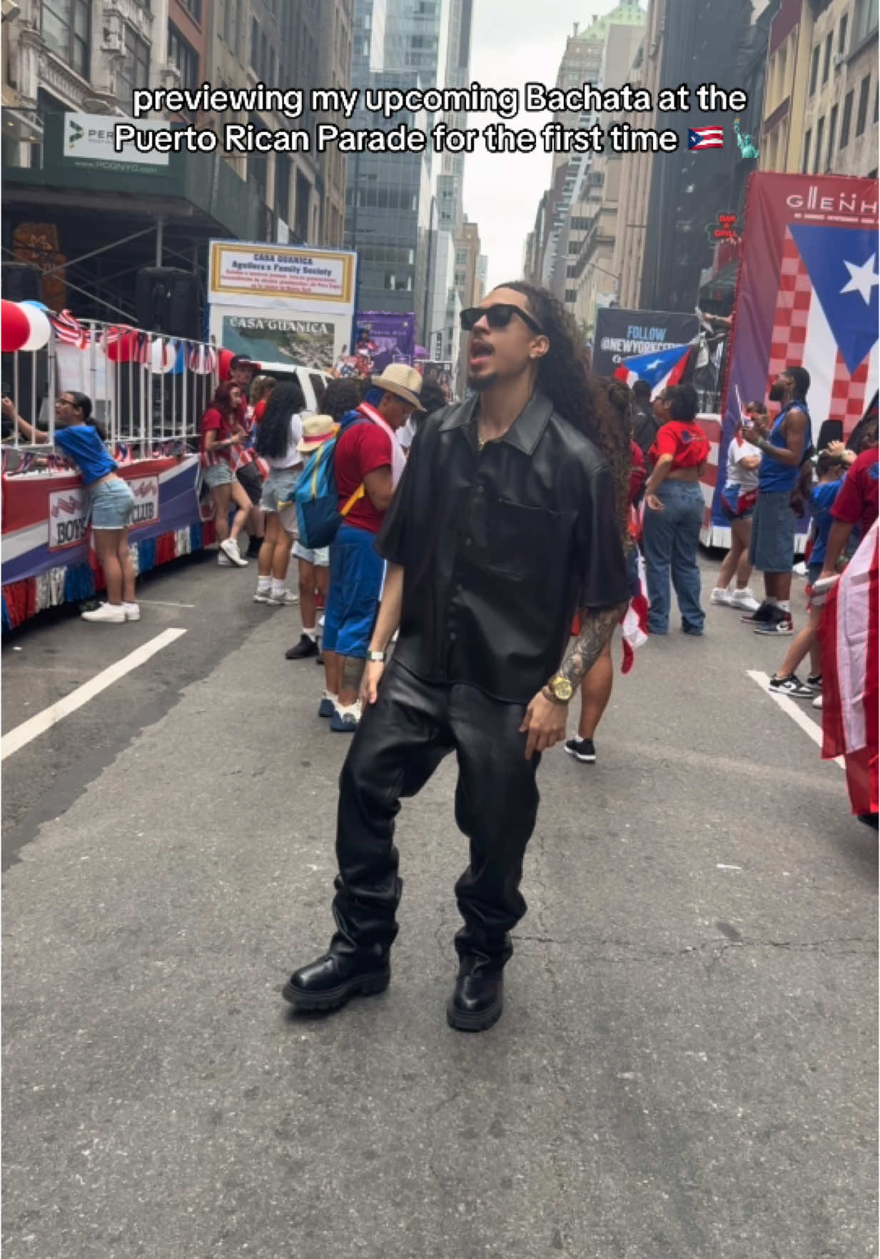 A post by @officialfranciscoburgos on TikTok caption: who saw me 👀 #fyp #parati #puertorico #nyc #parade #puertorican #puertoricanparade #viral #trending 
