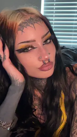 A post by @m0rguekitty on TikTok
