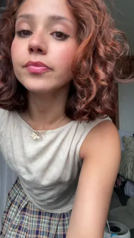 A post by @juliettemojeda on TikTok caption: Debut of new hair AND THIS SONG IS ADDICTIVEEE