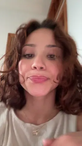 A post by @juliettemojeda on TikTok caption: Happy summer 