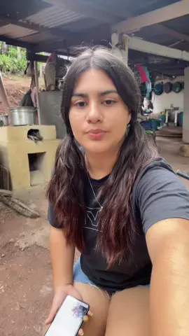 A post by @banessa12318 on TikTok caption: #para #parati #saluditos❤ #segundacuenta🖤🥀 #compartan 