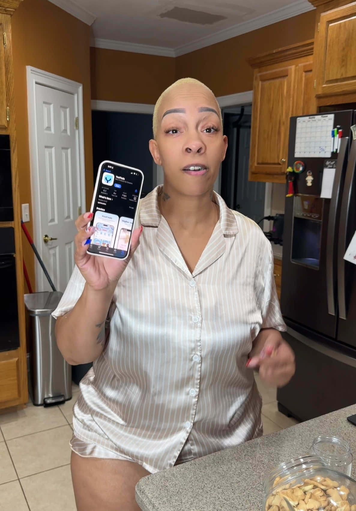 A post by @k.lala104 on TikTok caption: You better run to that bi0 RIGHT NOW😂🩷make that money honey🤑 #fyp #wow #yoofinds 