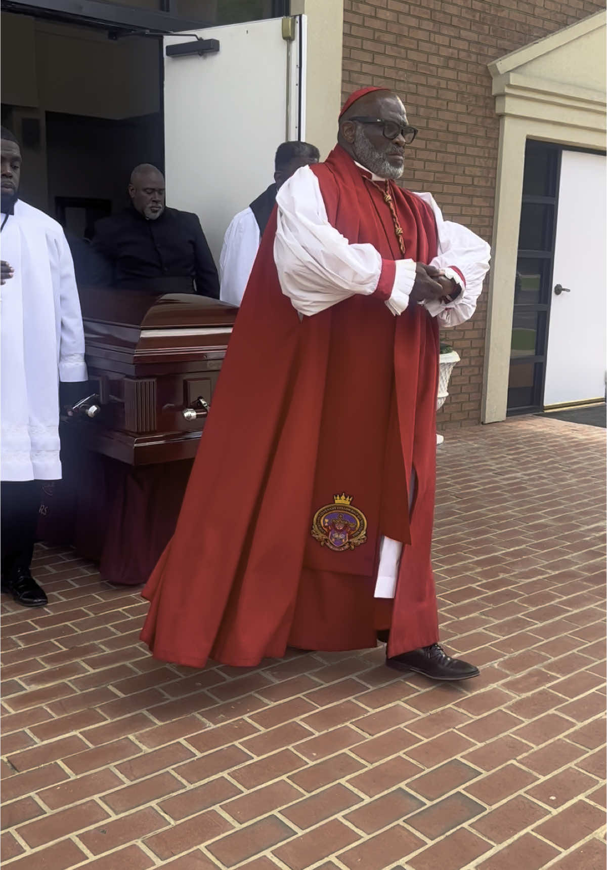 A post by @officialfuneralworld on TikTok caption: #officialfuneralworld #ofwmediateam #apostlejamespratt #apostolic #waterwayhymn #blackexcellence #celebrationoflife #drapergmyersmortuary 