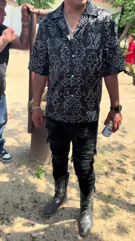 A post by @elbaby_face1 on TikTok caption: Lo encontré bro!🥹 @travesurasdeoliver 