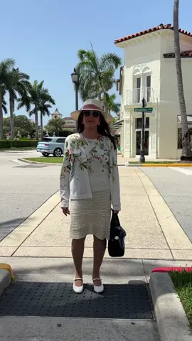 A post by @classofpalmbeach on TikTok caption: #diamonds #billionaire #luxurycars #goals #luxurylifestyle #oldmoneystyle #palmbeachisland #quietluxury #oldmoneyoutfits #summervibe #luxurytravel #forbes #explorepage #viral 