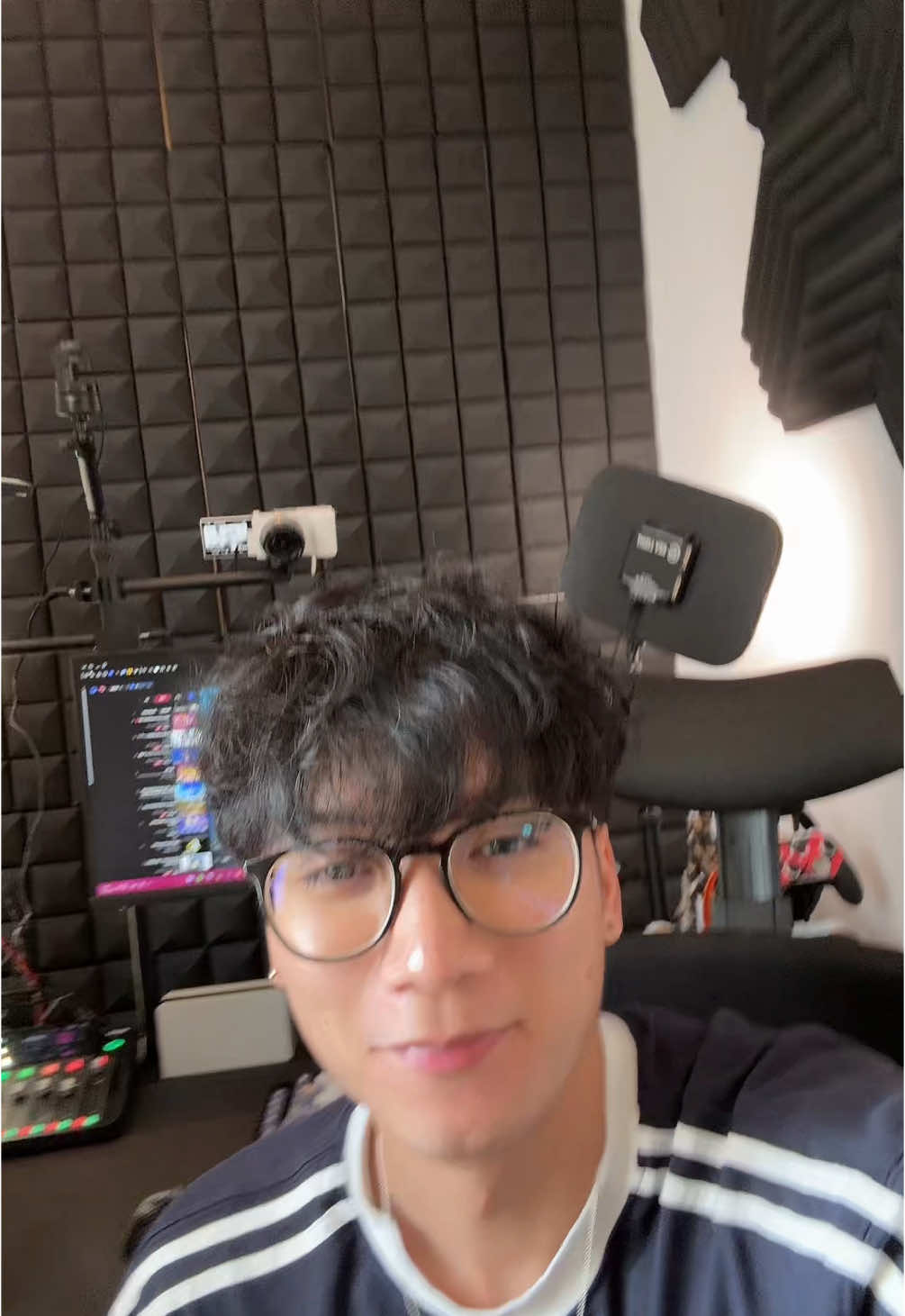 A post by @tuonto on TikTok caption: the blue heart incident #tuonto 
