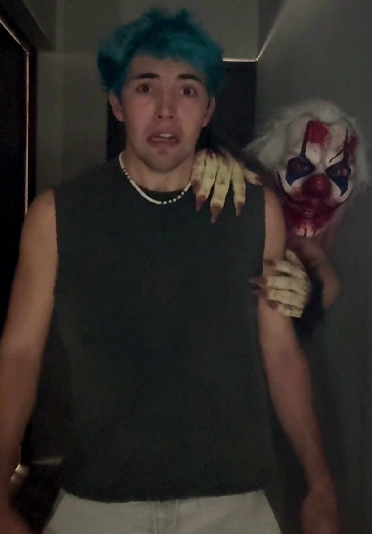 A post by @mariano_razo on TikTok caption: Quien creen que sean?😳