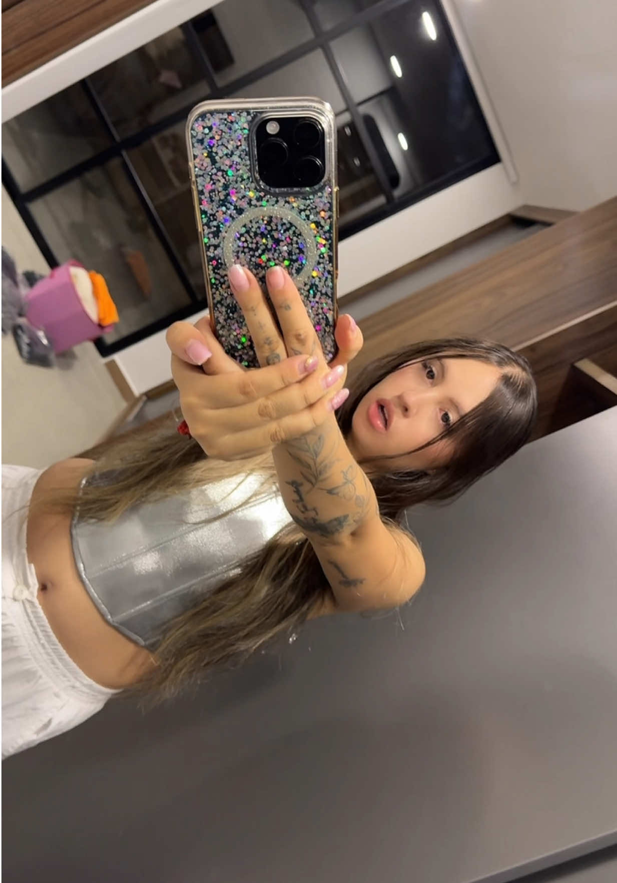 A post by @daniela_giraldo1 on TikTok caption: Feliz por qué pronto sabrán la noticia 🥹❤️ Adivinen que es 😳 #giraldos #fyp 