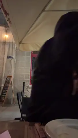 A post by @strangehuman on TikTok caption: fijate en la letra fijate en la letraaaa