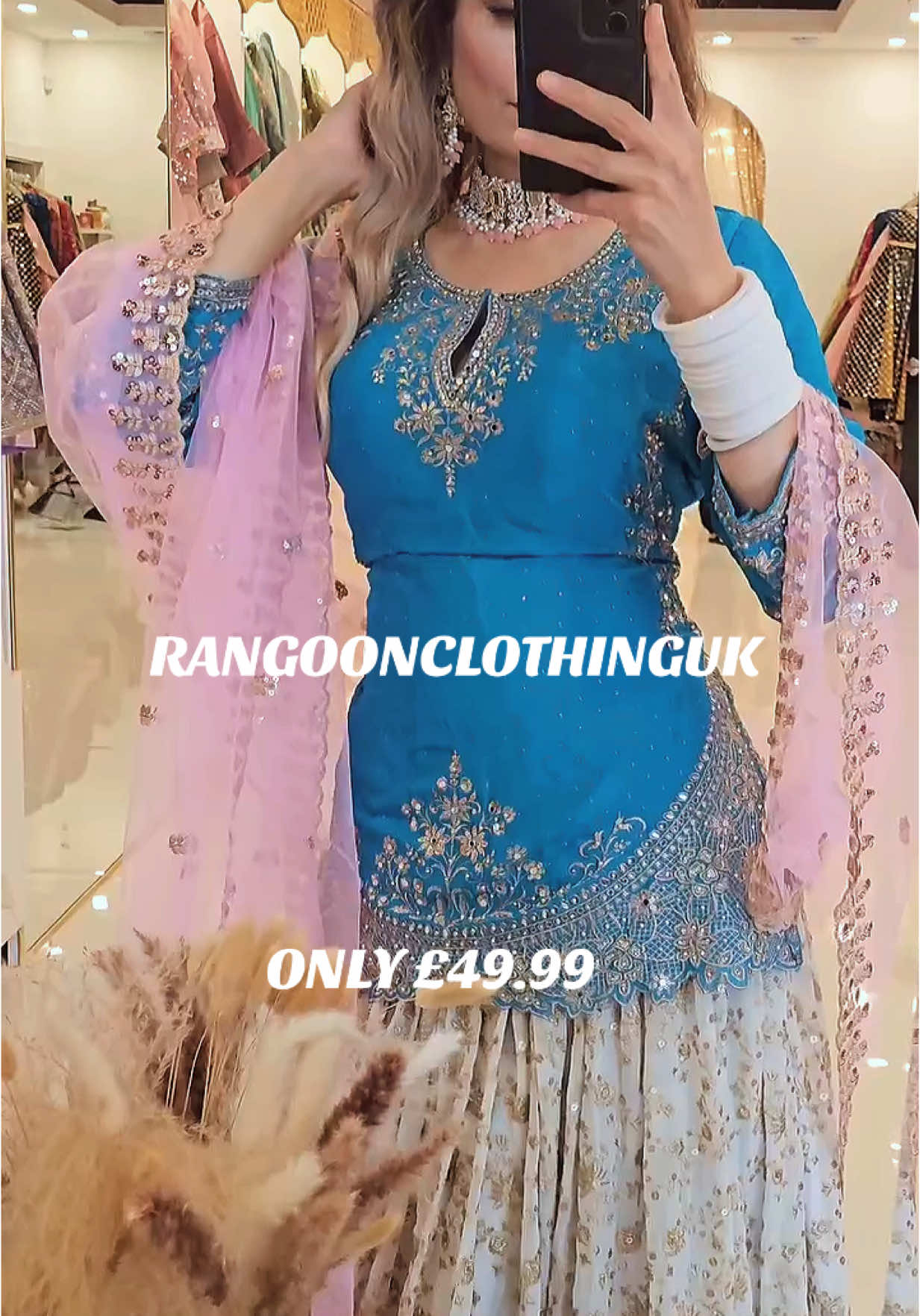 A post by @rangoonclothinguk on TikTok caption: Rangoonclothinguk #rangoonclothinguk #indianwedding #indiantiktok #pakistanifashion #pakistani_tik_tok #fyp #foryoupage❤️❤️ #pakistaniwedding #newcollections #desiweddingvibes 