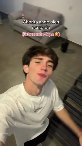 A post by @mariogmmt on TikTok caption: Algo bello #fyp #humor 