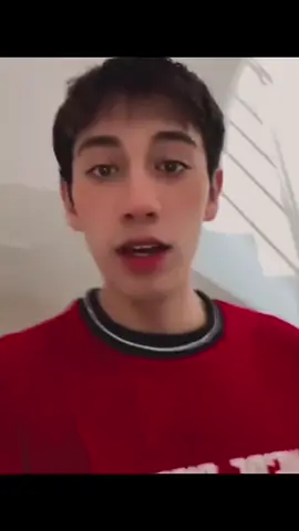 A post by @xxlechuga on TikTok caption: #fyp #humor pum