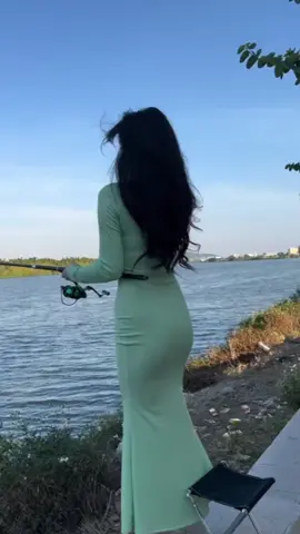 A post by @hot_female_model on TikTok caption: #낚시  June 10th
