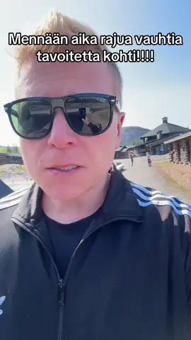 A post by @sampokaulanen on TikTok caption: Kohta lähtee arvontamassit jollekki porukalle💎💥